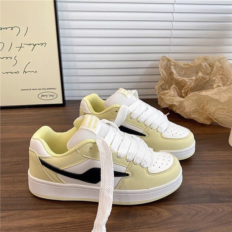 Sofistikeret Slip-on med Spænde — billede 1