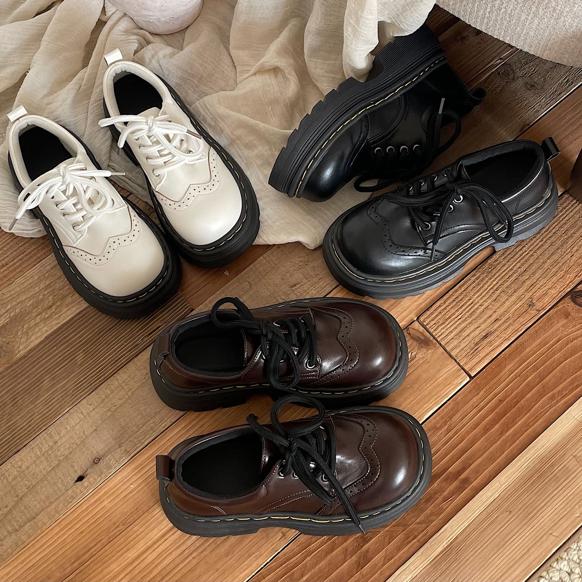 Stilren Slip-on med Rem — billede 1