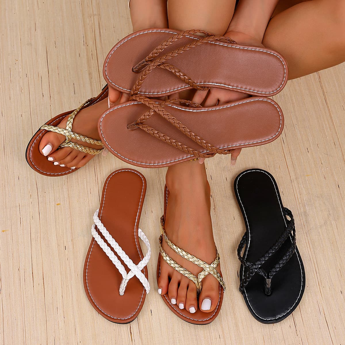 Nordisk Slip-on med Gulddetalje — billede 1